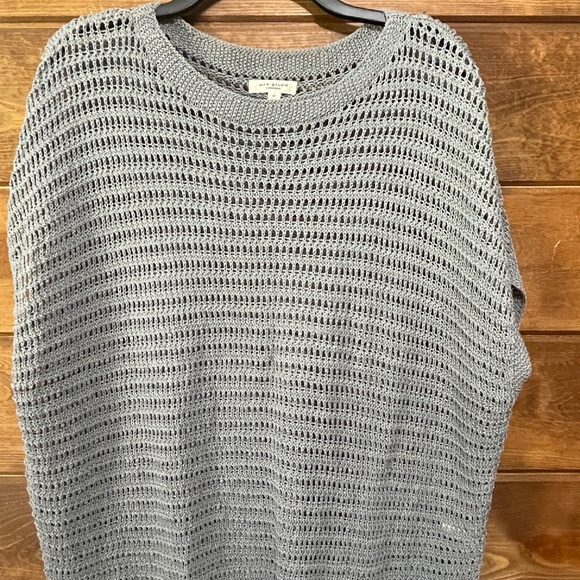 Loose weave sleeveless sweater - Picture 1 of 3